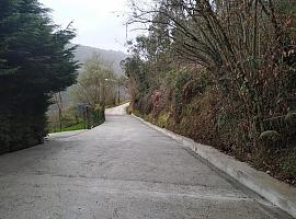 Finalizada la pavimentación de tres tramos del Camín de Rioseco en Deva y de uno del Camín de Bobies en Caldones