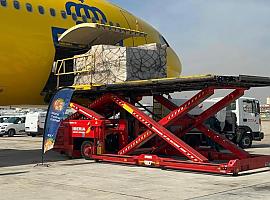 Segundo vuelo de Correos con ayuda humanitaria para los refugiados ucranianos