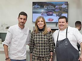 Marcos Morán y Xune Andrade con Alejandro Tuero espolleten en la Cocina de paisaje