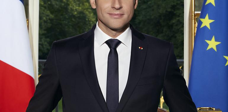 Francia reelige a Macron y frena a la extrema derecha