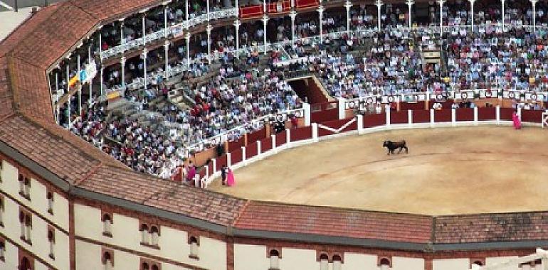 La Fundación Toro de Lidia quiere compromiso de preservación de las plazas de toros de Oviedo y Gijón