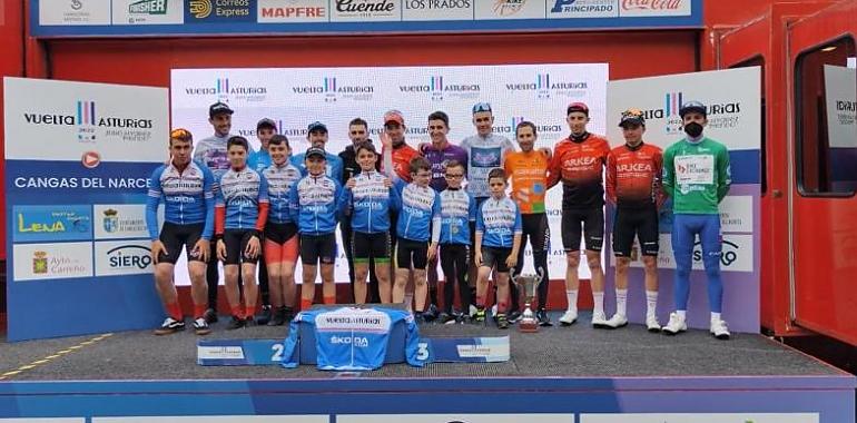 Simon Yates gana la última etapa de Vuelta Asturias e Iván Ramiro Sosa la general
