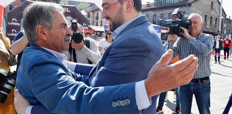 Revilla y Barbón reclaman que la financiación cubra el coste de los servicios y el control del lobo