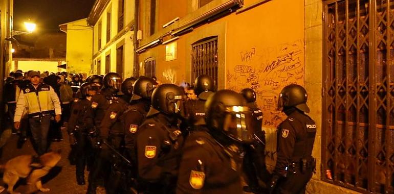 La Policía Nacional se emplea a fondo en algunos puntos conflictivos de Oviedo