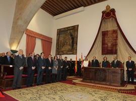 Doña Sofía entrega al nieto de Fina García Marruz el  Premio de Poesía Iberoamericana 