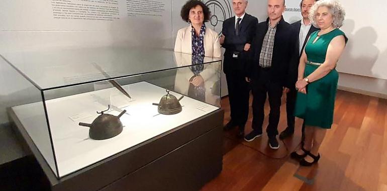 El Museo Arqueológico incorpora a su colección dos cascos de la Edad del Hierro