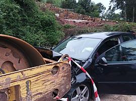 Herida conductora en accidente de tráfico en Castrilón