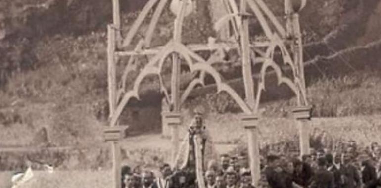 Cangas del Narcea recupera el diseño original de la farola instalada en el puente romano en 1896