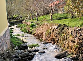 Rescatada una mujer herida tras caer a un río en San Marcelo de Salas