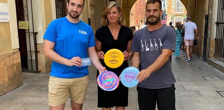 El Parque de Purificación Tomás acoge este fin de semana el Open de disc golf ‘Oviedo origen del Camino’