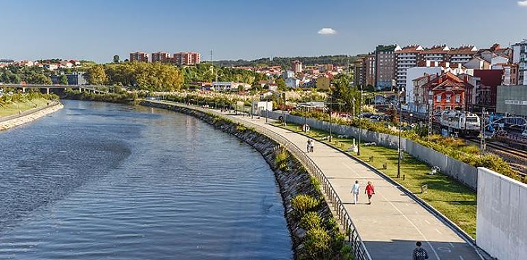 Paseos turísticos en barco por la Ría de Avilés este verano