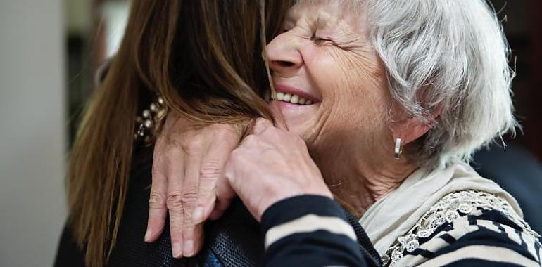 Acciones formativas para reducir la brecha digital de nuestros mayores en el Día de los Abuelos