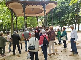 La asociación Ictus de Asturias, de excursión al Centro Niemeyer por su accesibilidad