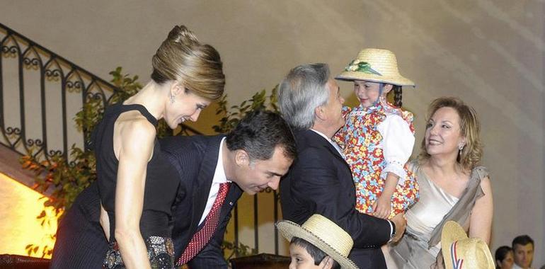 Presidente Piñera ofrece Cena Oficial en honor a los Príncipes de Asturias