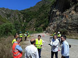 Todavía al menos díez días de corte de la vía para estabilizar el talud en la carretera AS-29 