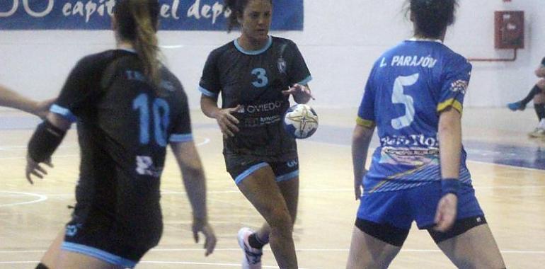 El Lobas Oviedo vence y domina frente el Siero Balonmano