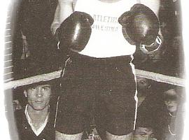 Alfonso Menéndez Vallín, oro en tiro con arco en Barcelona 92, se une al homenaje al boxeador olímpico Dacal II