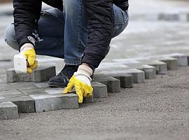 Avilés sigue con su plan de pavimentación de calles y aceras