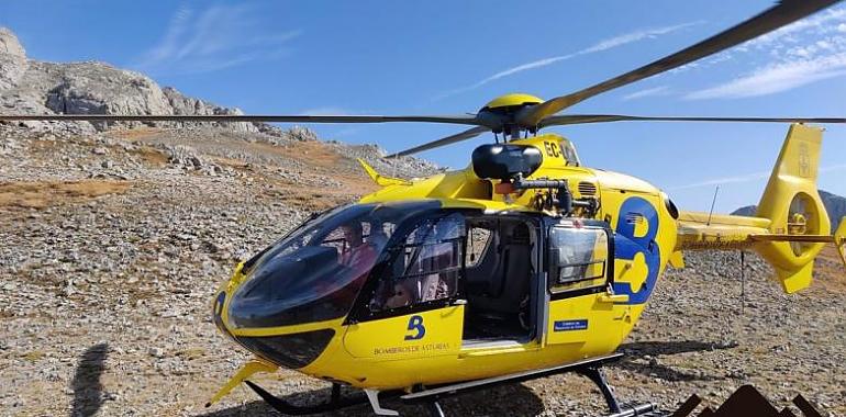 Rescate en una ruta de montaña en Caso en la tarde de ayer