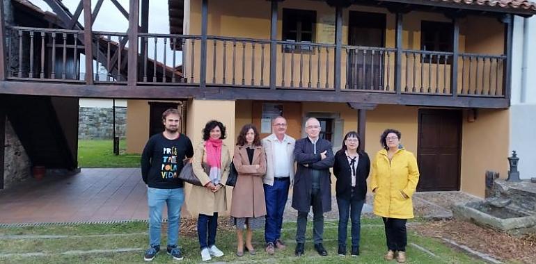 "La palabra final. Diariu d’un suicidiu", de Roberta Tatafiore, gana el Premio Florina Alías