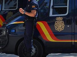 La Policía Nacional incauta droga en Avilés que podría venderse por unos 18.000 euros en el mercado negro