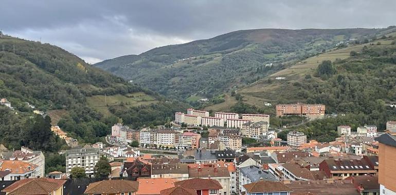 Cangas del Narcea recibe un premio como Destino Turístico Inteligente