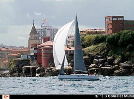 El sábado se disputó en la bahía de Gijón la segunda regata del Trofeo de Otoño de Cruceros