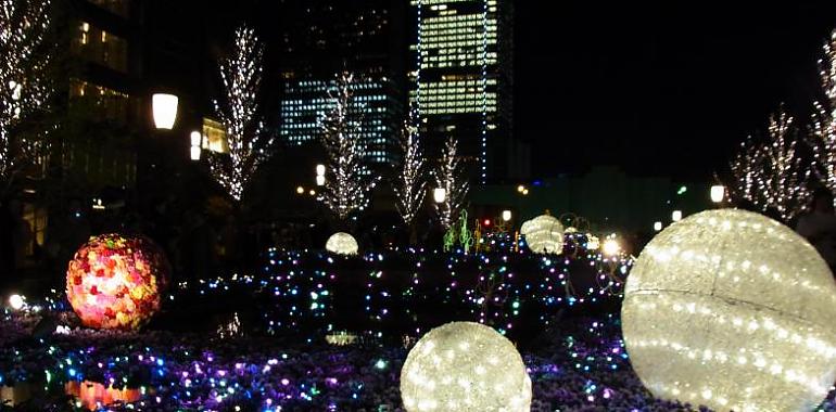 ¿Vigo, Málaga, Torrejón de Ardoz Para luces de Navidad en todo la ciudad hay que irese a Tokyo