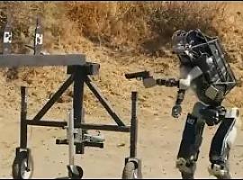 Alerta: el soldado universal robótico ya está aquí y es imposible de detener e implacable