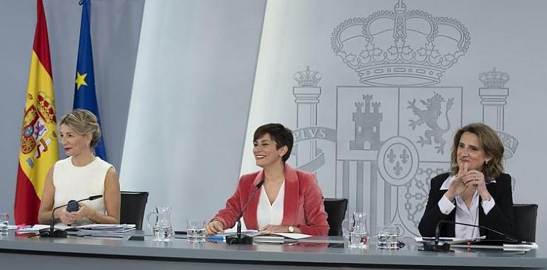 El Gobierno requiere a la Junta de Castilla y León el cese de cualquier actuación contra los derechos de las mujeres