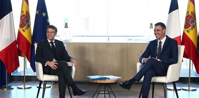 Sánchez y Macrón sellan una estrecha relación bilateral hispano francesa