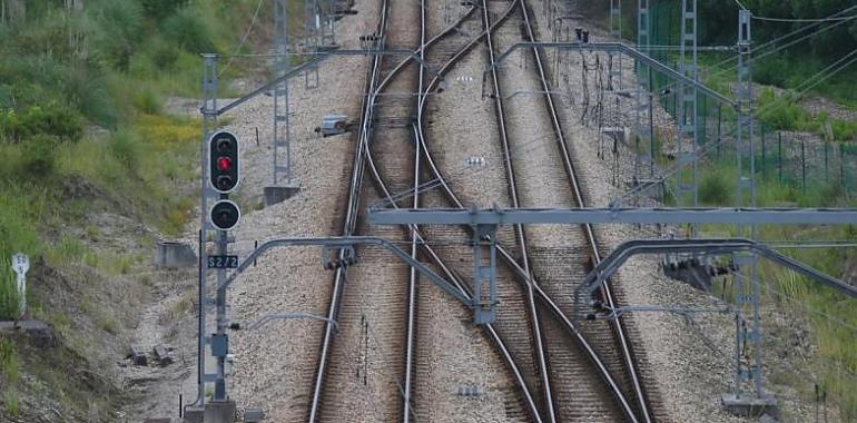 La XDLA esixe que se complete la normalización toponímica na rede de ferrocarriles n’Asturies 