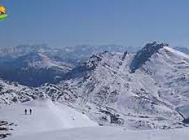 Evacuado en helicóptero en la tarde de ayer un herido rescatado en la nieve, entre el Pico Valmartín y el Pico Torres, en Aller 