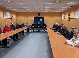 La Policía Nacional atiende y escucha a las asociaciones de vecinos de Oviedo conocer sus inquietudes