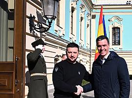 Pedro Sánchez viaja a Kyiv y traslada a Zelenski el apoyo de la sociedad española