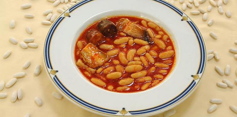 Cocina solidaria el 4 de marzo conmemorando el Día mundial de la Fabada