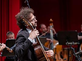 Violonchelo, piano y guitarra clásica llenan de música la Cúpula del Centro Niemeyer 