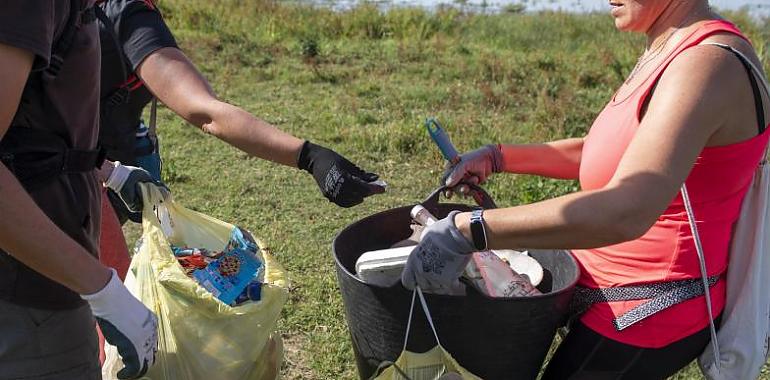 Más de 700 residuos abandonados en entornos fluviales de Asturias