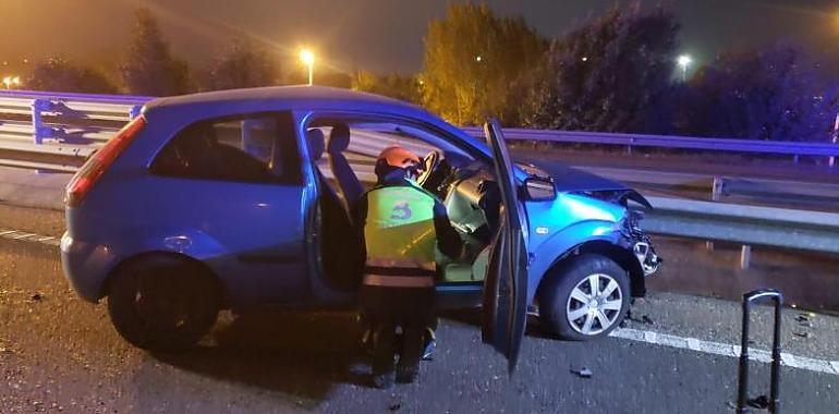  Herida de gravedad en accidente de tráfico en la AS-II, sentido Oviedo, a la altura de Lugo de Llanera