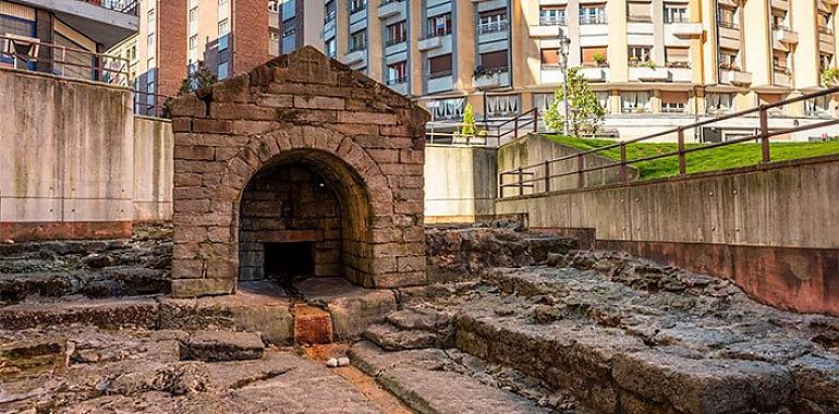 Las obras de restauración y conservación de la fuente de La Foncalada en Oviedo/Uviéu costarán 40.000 euros
