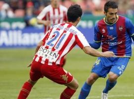 Los errores defensivos condenan al Sporting