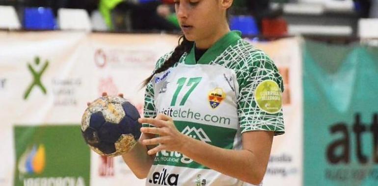 El Lobas Global Atac Oviedo ficha a Elena Martínez, lateral valenciana de 22 años, procedente del AtticGo Elche