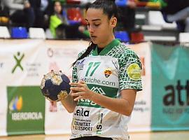 El Lobas Global Atac Oviedo ficha a Elena Martínez, lateral valenciana de 22 años, procedente del AtticGo Elche