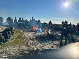Limpiar los accesos a las viviendas se presenta fundamental para reducir el riesgo de propagación de incendios 