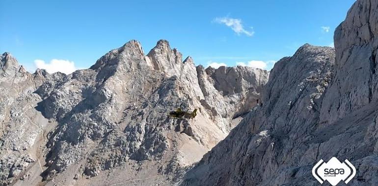 Rescate en la tarde de ayer de un hombre 73 años herido cuando realizaba una ruta de montaña en Picos de Europa