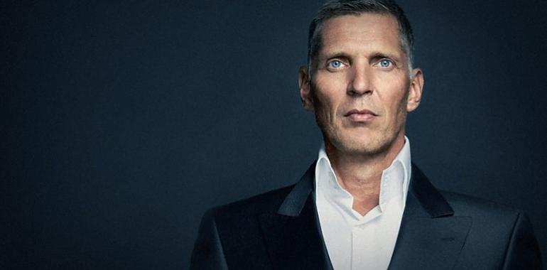 El Centro Niemeyer transmite su más sentido pésame por la desaparición del fotógrafo Erwin Olaf