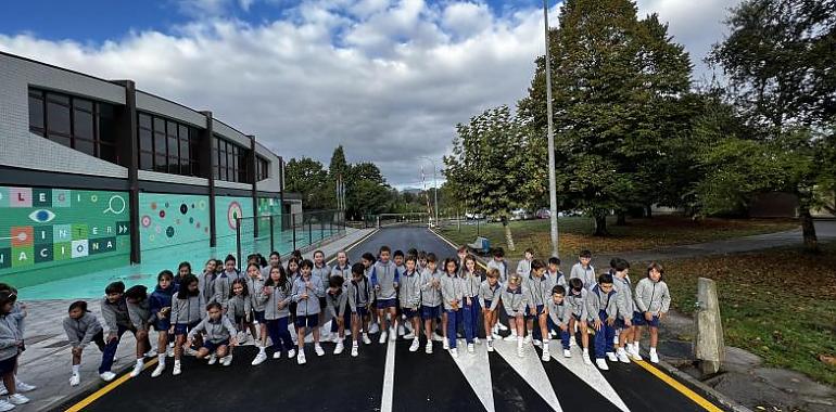 Alumnos del Colegio Internacional Meres plantan cara 