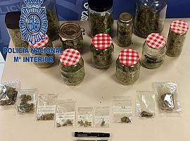 Detenido un trabajador de una empresa de San Juan de Nieva por vender droga entre la plantilla