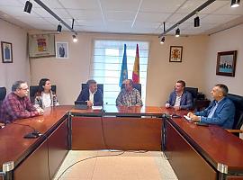 Los alcaldes del Alto Navia son informados sobre la marcha del proyecto integral para la AS12