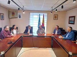Los alcaldes del Alto Navia son informados sobre la marcha del proyecto integral para la AS12